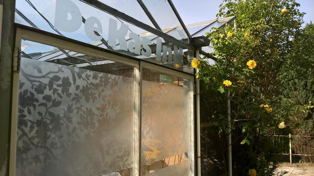 Vrijstaande Accommodatie Glamping De Kas Inn Hank Exterior photo
